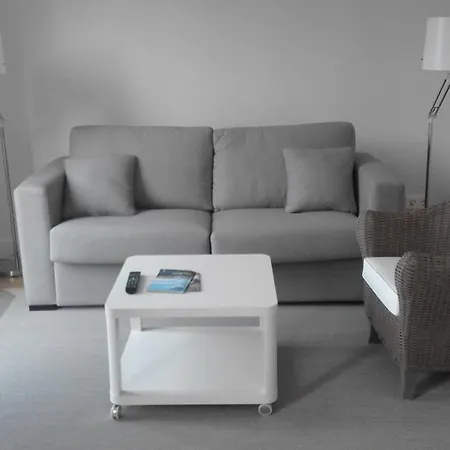 Larramendi Terrace * سان سيباستيان